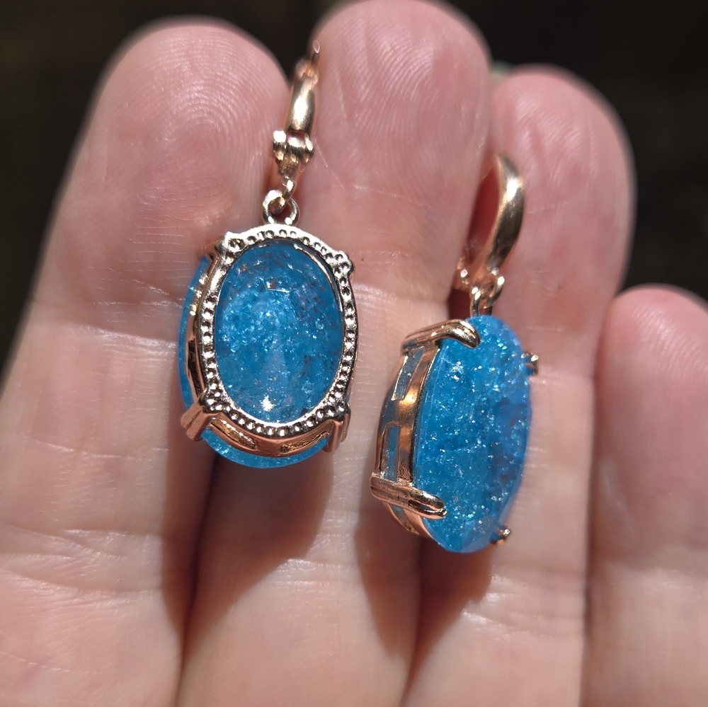 HOST PICK! 🎉🎊Aquamarine "Star" 18k Cushion Cut Sterling & Rosegold Earrings - Picture 10 of 12